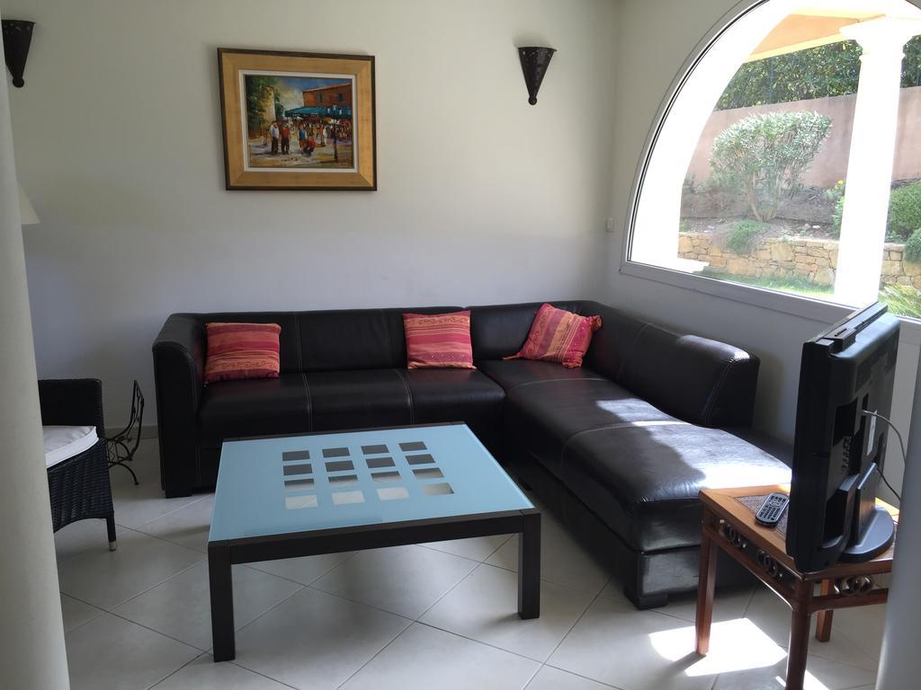 Belle Villa Dans Clos Prive - Saint Raphael Boulouris Kültér fotó